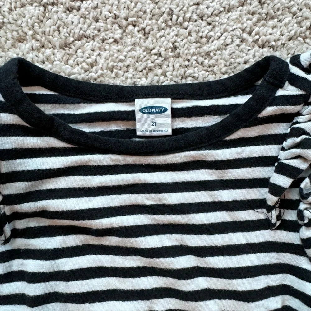 Girls striped long sleeve ruffle top Black White Striped Long Sleeve Tee size 2T